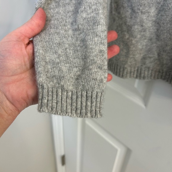 Benedetta B Gray Merino Wool Cashmere Blend Long Sleeve Pullover Sweater M - Picture 3 of 8